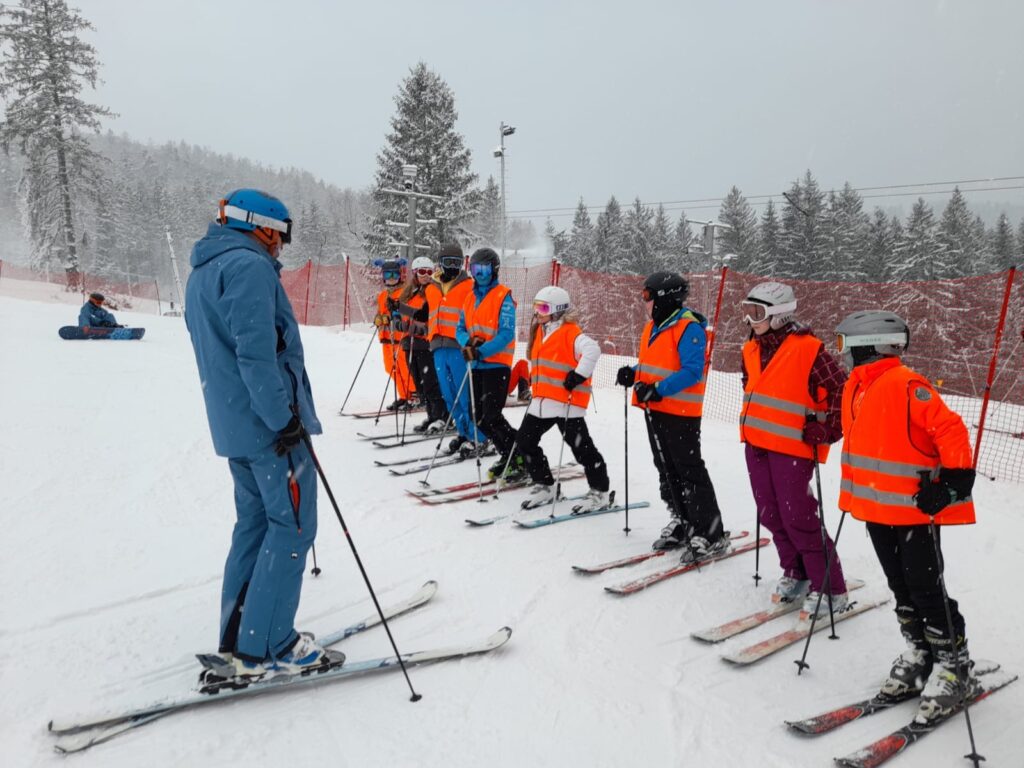 Aj vy ste túto zimu lyžovali? - ZŠ Narnia, Banská Bystrica