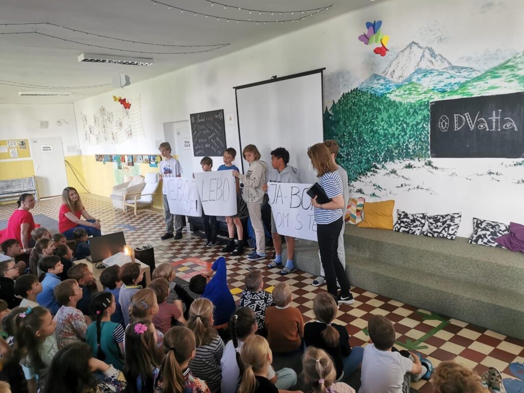 Odvážnym a pripraveným patrí svet - ZŠ Narnia, Banská Bystrica