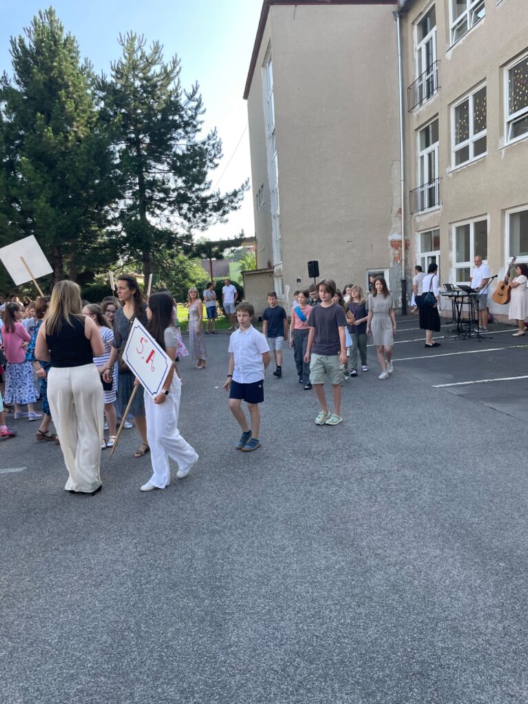 Niečo sa končí a niečo sa začína - ZŠ Narnia, Banská Bystrica