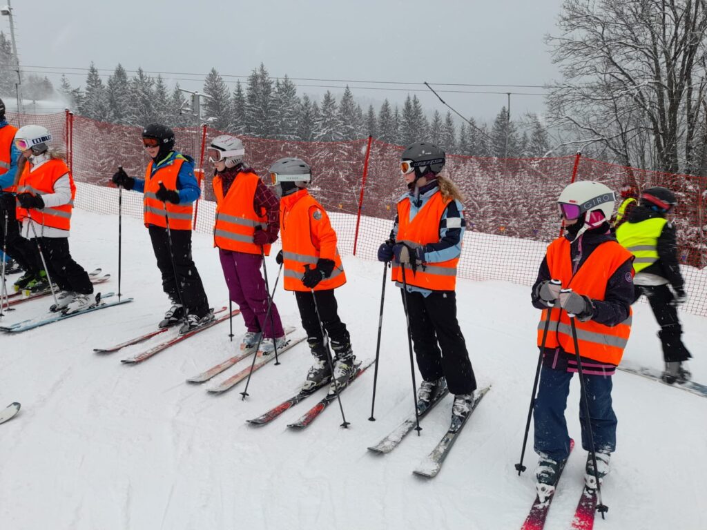 Aj vy ste túto zimu lyžovali? - ZŠ Narnia, Banská Bystrica