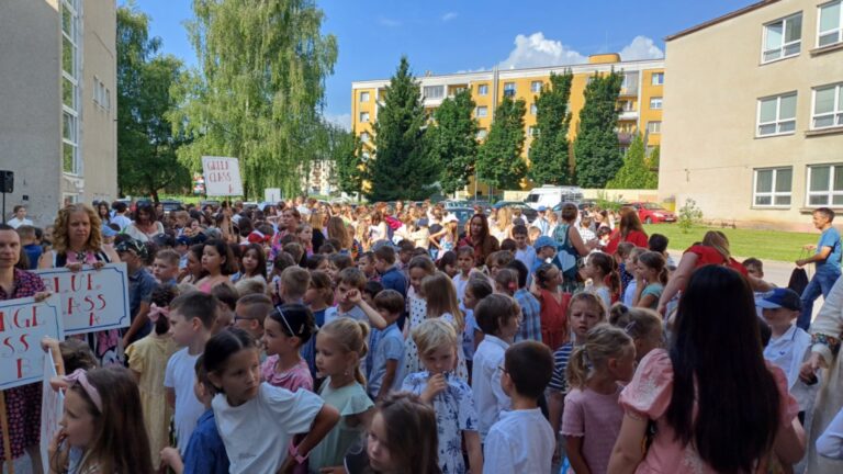 Niečo sa končí a niečo sa začína - ZŠ Narnia, Banská Bystrica