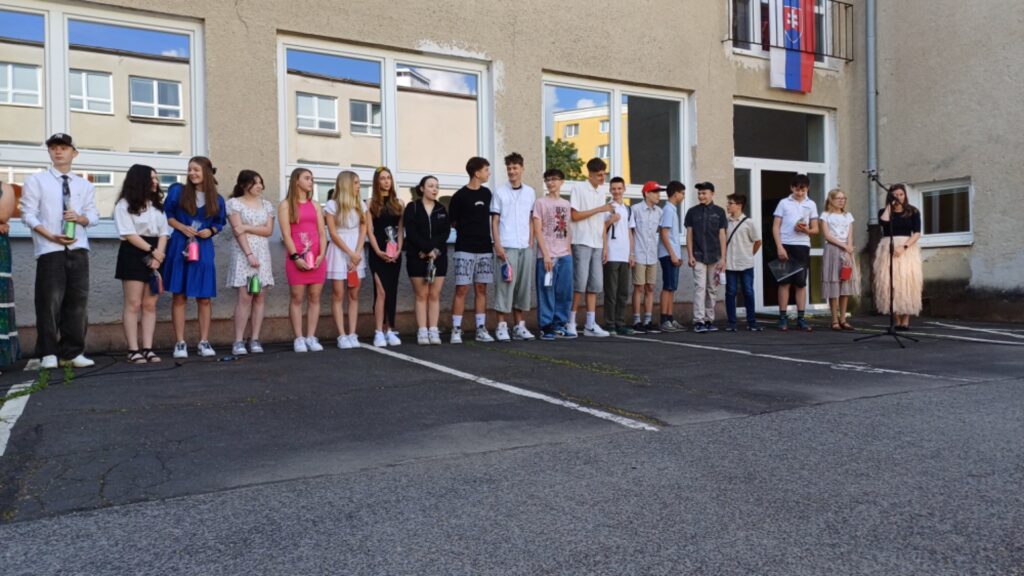 Niečo sa končí a niečo sa začína - ZŠ Narnia, Banská Bystrica