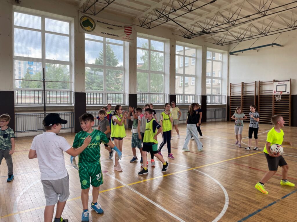 Narnijská futbalová miniliga pozná svojho víťaza - ZŠ Narnia, Banská Bystrica