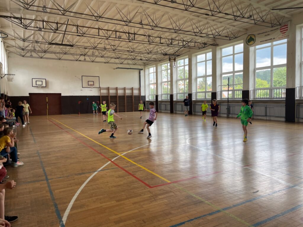 Narnijská futbalová miniliga pozná svojho víťaza - ZŠ Narnia, Banská Bystrica