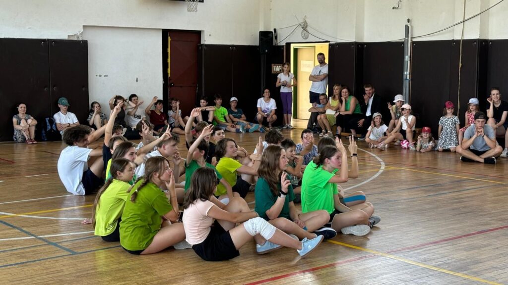 10. ročník florbalového turnaja má nového šampióna - ZŠ Narnia, Banská Bystrica