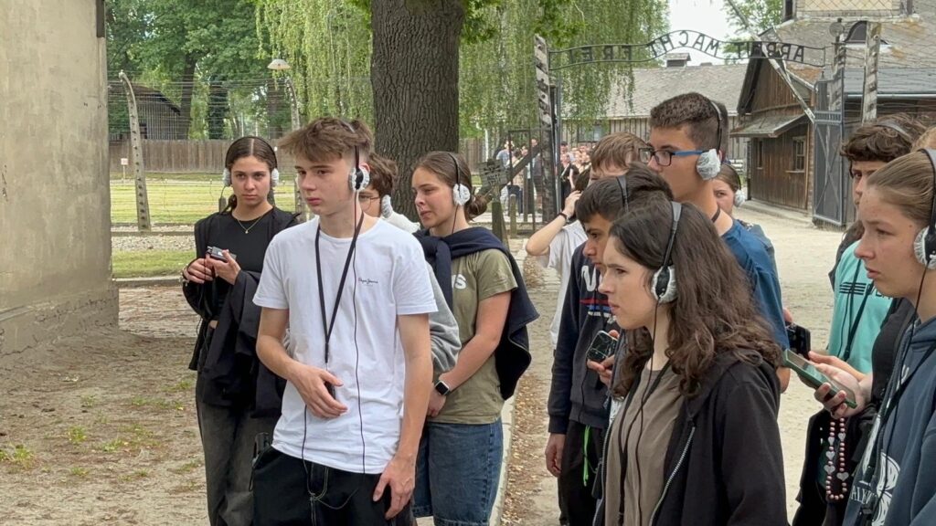 Nesmieme nikdy zabudnúť... - ZŠ Narnia, Banská Bystrica