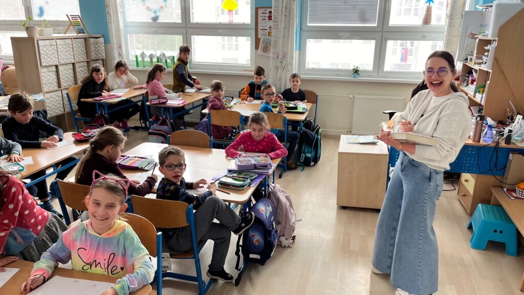 Deň učiteľov sa oslavoval v predstihu - ZŠ Narnia, Banská Bystrica