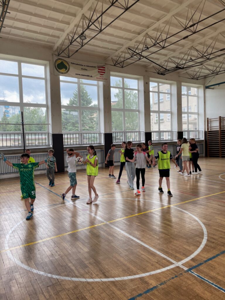 Narnijská futbalová miniliga pozná svojho víťaza - ZŠ Narnia, Banská Bystrica