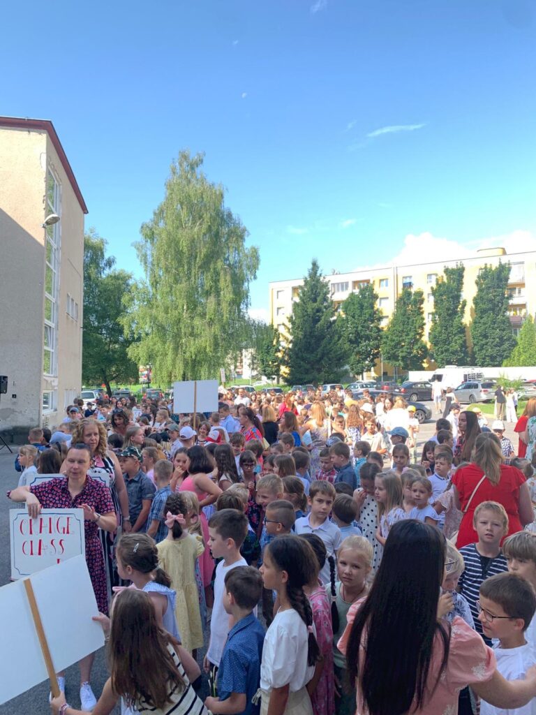 Niečo sa končí a niečo sa začína - ZŠ Narnia, Banská Bystrica