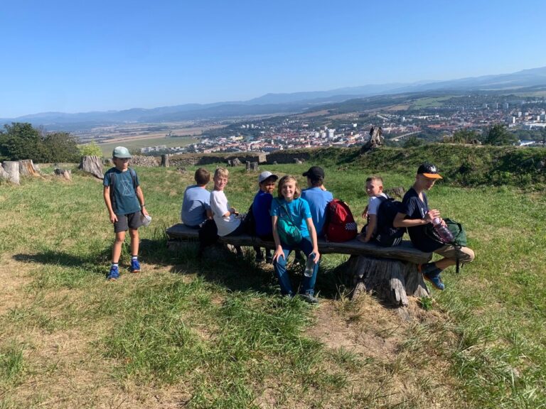 Prvý týždeň v Narnii bol nabitý programom - ZŠ Narnia, Banská Bystrica
