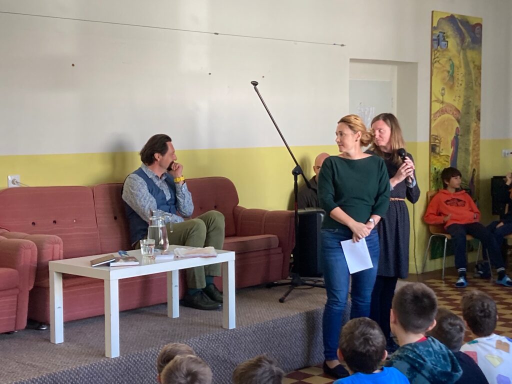 Navštívil nás uznávaný herec - ZŠ Narnia, Banská Bystrica