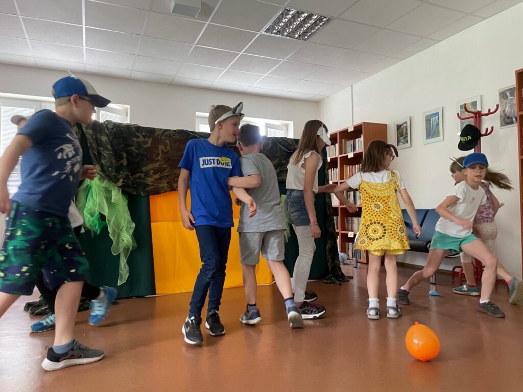 Divadielko pre seniorov - ZŠ Narnia, Banská Bystrica