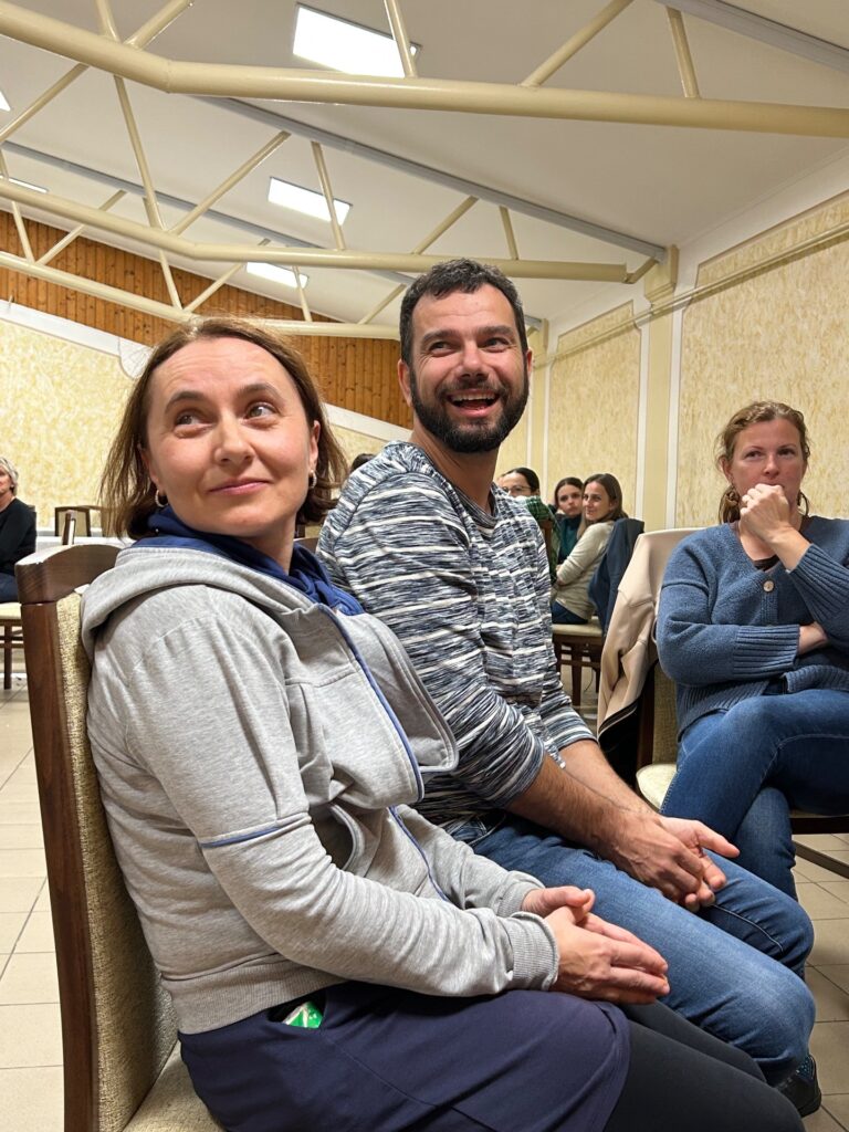 Žiaci oddychovali a zamestnanci školy investovali do seba - ZŠ Narnia, Banská Bystrica
