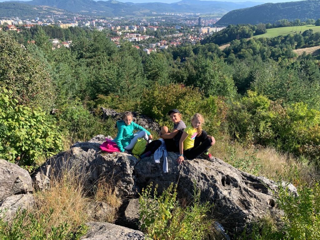 Prvý týždeň v Narnii bol nabitý programom - ZŠ Narnia, Banská Bystrica