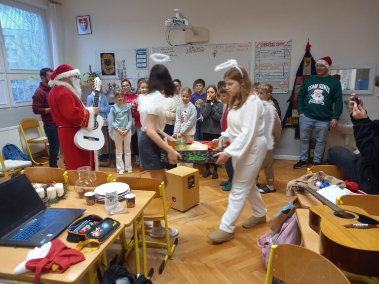 Mikuláš - ZŠ NARNIA BB