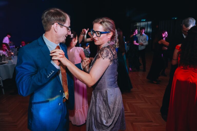Ôsmaci urobili prvý krok do spoločenského života
