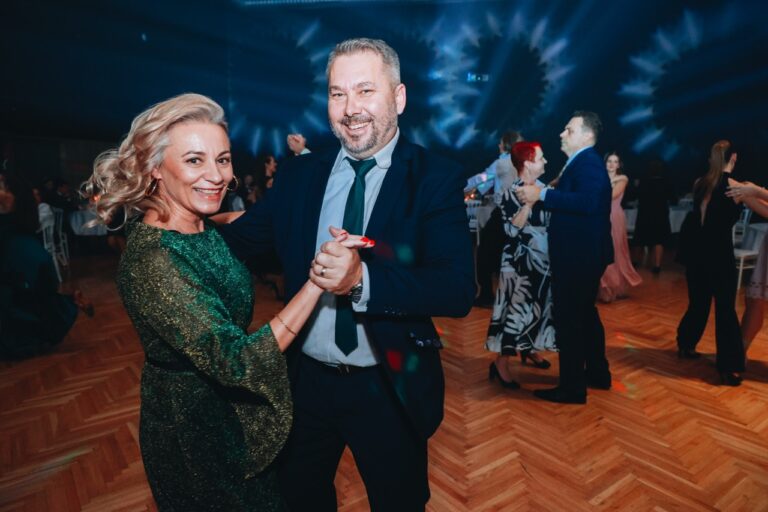 Ôsmaci urobili prvý krok do spoločenského života
