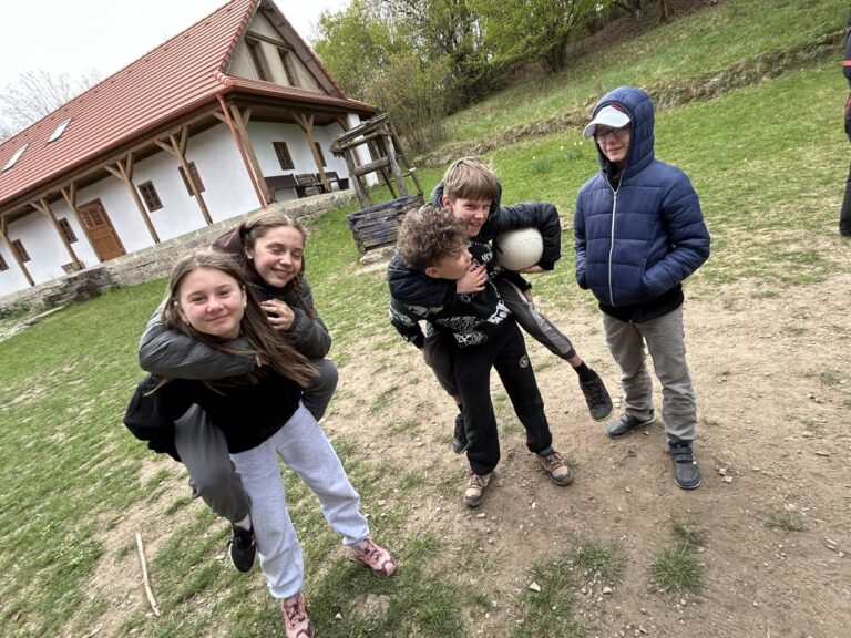 Šiestaci sa prvýkrát ponorili do Labyrintu