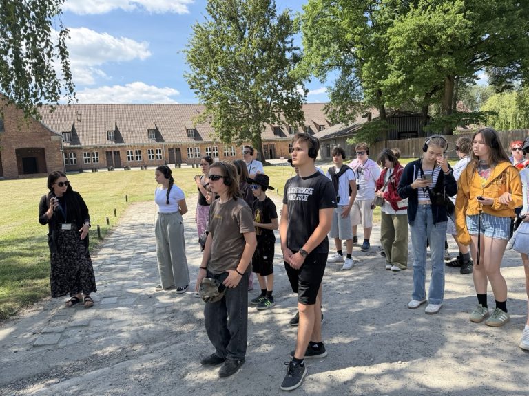 Osvienčim – lekcia dejepisu, na ktorú sa nezabúda